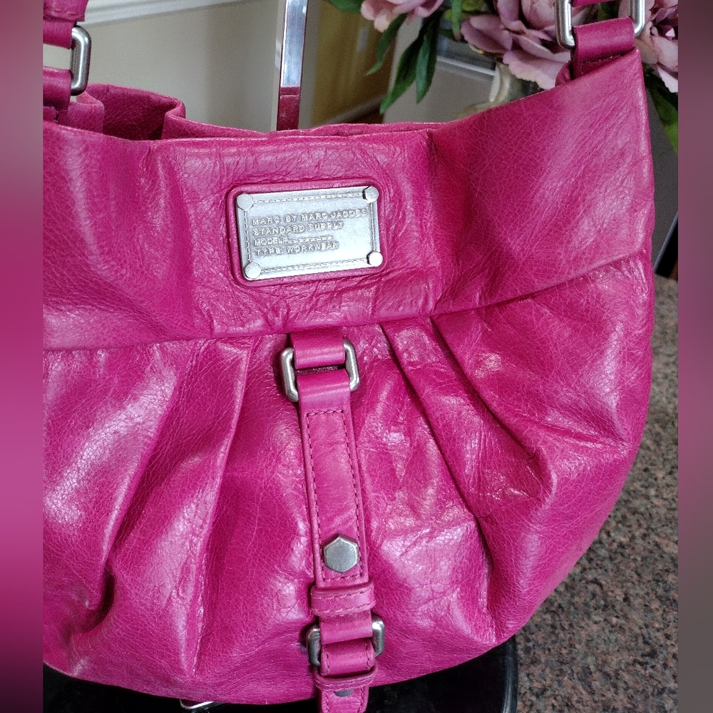Marc by Marc Jacobs Dr. Q Lil Riz shoulder bag in Pink leather - Picture 9 of 17